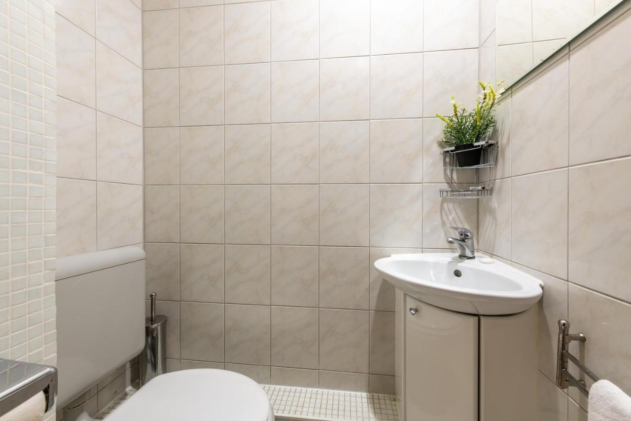 Two Bedroom Apartment For 6 People Varsavia Esterno foto